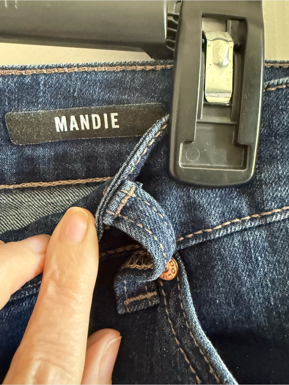 Bandolino Dark Indigo Straight Leg Women’s Jeans - Picture 5 of 9